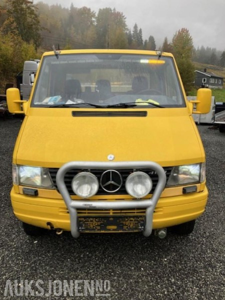 1999 Mercedes-Benz Sprinter 412 4x4 Redningsbil med briller og vinsj - Πυροσβεστικό όχημα: φωτογραφία 2 1999 Mercedes-Benz Sprinter 412 4x4 Redningsbil med briller og vinsj - Πυροσβεστικό όχημα: φωτογραφία 2