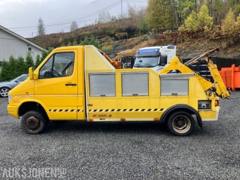 1999 Mercedes-Benz Sprinter 412 4x4 Redningsbil med briller og vinsj - Πυροσβεστικό όχημα: φωτογραφία 4 1999 Mercedes-Benz Sprinter 412 4x4 Redningsbil med briller og vinsj - Πυροσβεστικό όχημα: φωτογραφία 4