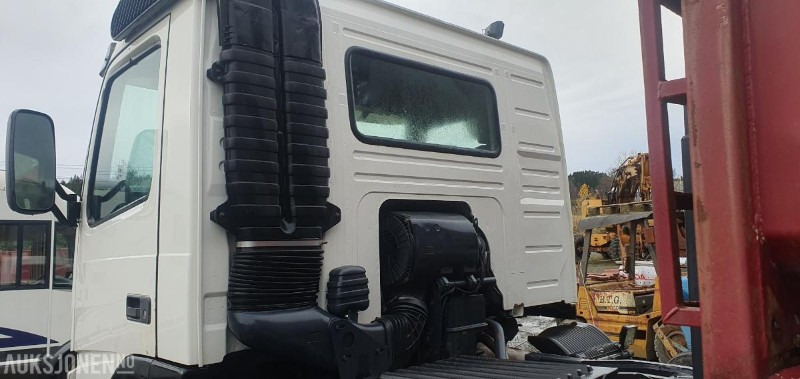2000 Volvo FM-12 MED KASSE OG MASKINFLAK - Φορτηγό φόρτωσης γάντζου: φωτογραφία 5 2000 Volvo FM-12 MED KASSE OG MASKINFLAK - Φορτηγό φόρτωσης γάντζου: φωτογραφία 5