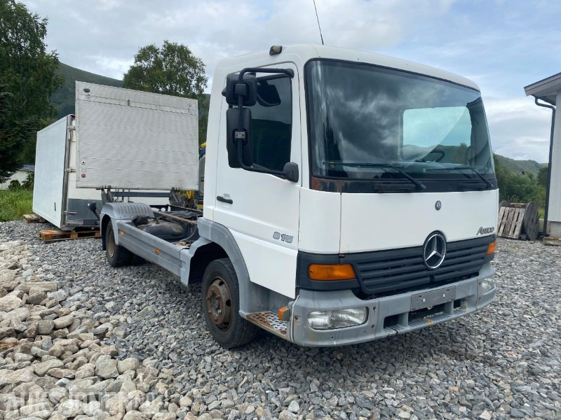 2001 Mercedes-Benz Atego 815 reparasjonsobjekt - Φορτηγό σασί: φωτογραφία 2 2001 Mercedes-Benz Atego 815 reparasjonsobjekt - Φορτηγό σασί: φωτογραφία 2