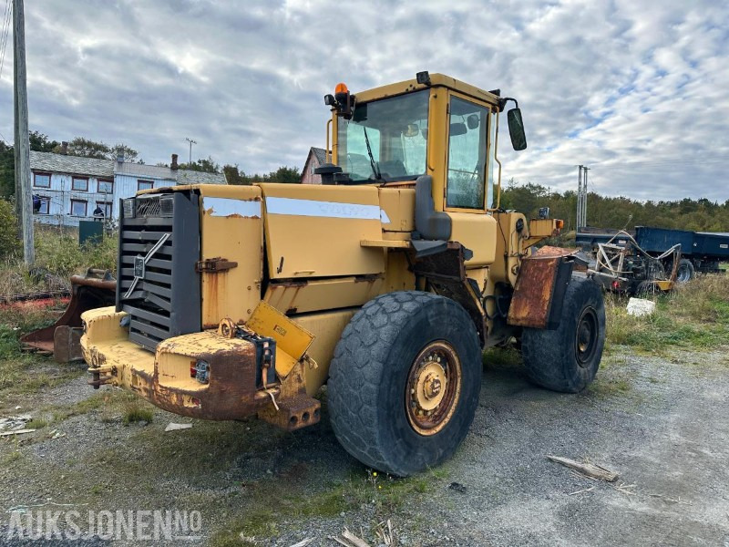 2002 Volvo L90D hjullaster – 17 tonn // Helgummihjul // Sentralsmøring - Ελαστιχοφόρος φορτωτής: φωτογραφία 3 2002 Volvo L90D hjullaster – 17 tonn // Helgummihjul // Sentralsmøring - Ελαστιχοφόρος φορτωτής: φωτογραφία 3