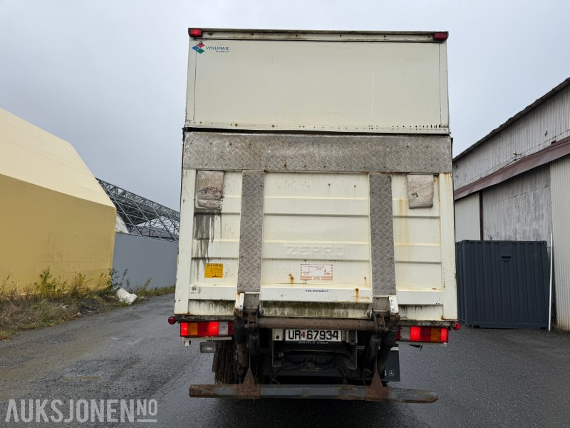 2003 Mercedes-Benz 1831L/60 4X2 - Φορτηγό κόφα: φωτογραφία 5 2003 Mercedes-Benz 1831L/60 4X2 - Φορτηγό κόφα: φωτογραφία 5