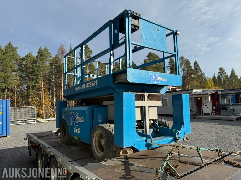 2004 Genie GS-3268R - Sakselift - 4x4 - 4152kg - 3734t - Πλατφόρμα εναέρια: φωτογραφία 3 2004 Genie GS-3268R - Sakselift - 4x4 - 4152kg - 3734t - Πλατφόρμα εναέρια: φωτογραφία 3