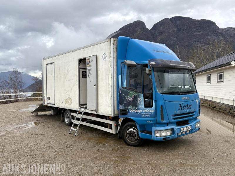 2004 Iveco Eurocargo hestebil - Φορτηγό μεταφορά ζώων: φωτογραφία 2 2004 Iveco Eurocargo hestebil - Φορτηγό μεταφορά ζώων: φωτογραφία 2