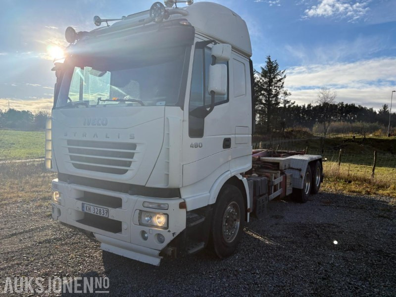 2005 Iveco 260S48 krokløft - Φορτηγό φόρτωσης γάντζου: φωτογραφία 1 2005 Iveco 260S48 krokløft - Φορτηγό φόρτωσης γάντζου: φωτογραφία 1