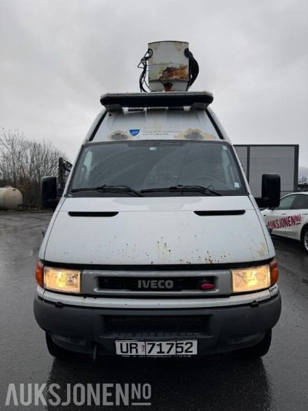 2005 Iveco Daily, Liftbil - UniJet - HPT 65C15, 230.604 km - Nifty lift - VM 140 med personkorg - Sertifisert lift til juni 2026 - Κοινοτικο όχημα/ Ειδικό όχημα: φωτογραφία 2 2005 Iveco Daily, Liftbil - UniJet - HPT 65C15, 230.604 km - Nifty lift - VM 140 med personkorg - Sertifisert lift til juni 2026 - Κοινοτικο όχημα/ Ειδικό όχημα: φωτογραφία 2