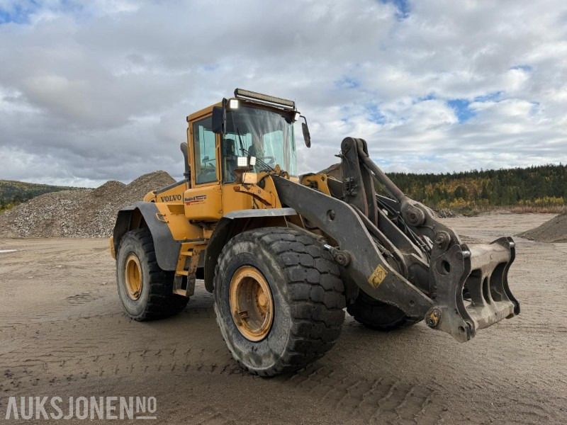 2006 Volvo L120E - Sentralsmøring - 14887 timer - Ελαστιχοφόρος φορτωτής: φωτογραφία 3 2006 Volvo L120E - Sentralsmøring - 14887 timer - Ελαστιχοφόρος φορτωτής: φωτογραφία 3