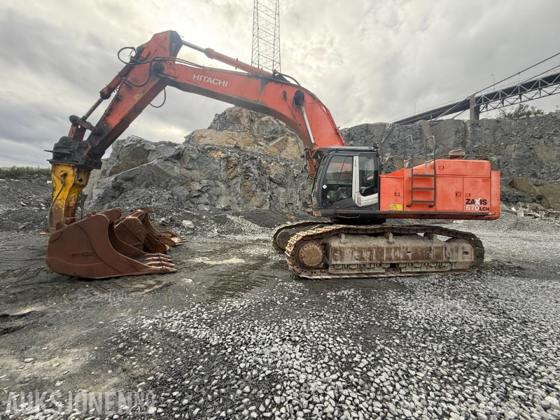 2007 Hitachi ZX670LCH-3 - GRAVEMASKIN - Εκσκαφέας: φωτογραφία 1 2007 Hitachi ZX670LCH-3 - GRAVEMASKIN - Εκσκαφέας: φωτογραφία 1