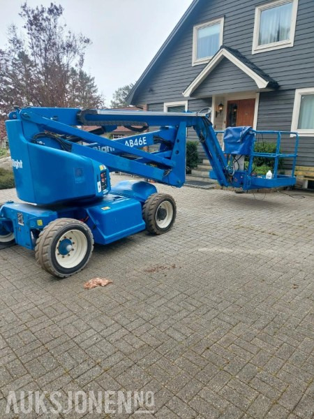 2008 UpRight AB46E bomlift med knekkarm - Arbeidshøyde 16,1 m. - Vekt: 6 700 kg - Timer: 217! - Πλατφόρμα εναέρια: φωτογραφία 1 2008 UpRight AB46E bomlift med knekkarm - Arbeidshøyde 16,1 m. - Vekt: 6 700 kg - Timer: 217! - Πλατφόρμα εναέρια: φωτογραφία 1
