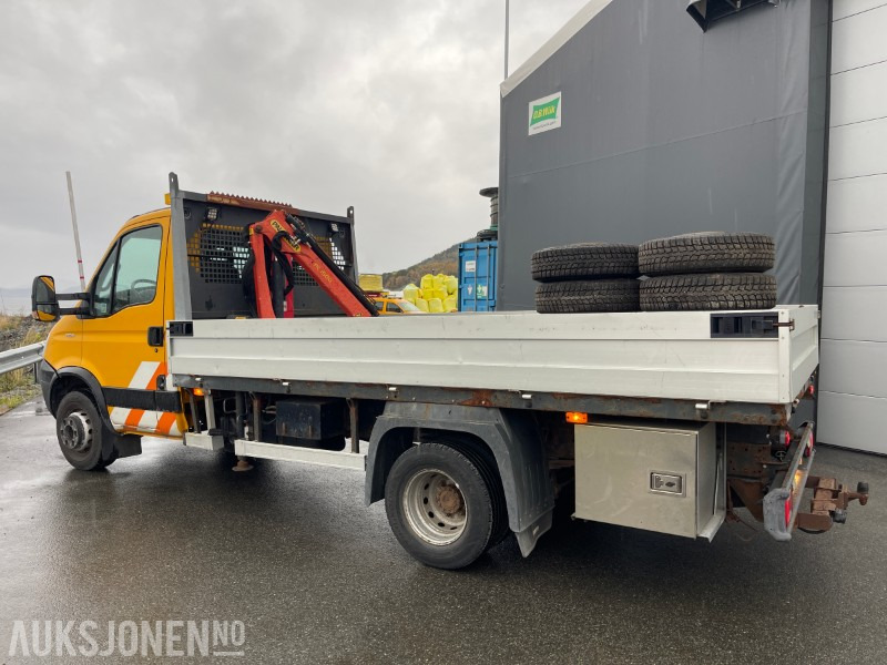 2009 Iveco Daily 3,0 - 177 Hk kranbil med nedfellbare karmer, kun 57865 km ! - Φορτηγό με γερανό: φωτογραφία 3 2009 Iveco Daily 3,0 - 177 Hk kranbil med nedfellbare karmer, kun 57865 km ! - Φορτηγό με γερανό: φωτογραφία 3