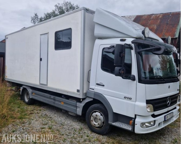 Φορτηγό κόφα 2009 Mercedes-Benz ATEGO 818L todelt skap Bodel Hengerfeste: φωτογραφία 1