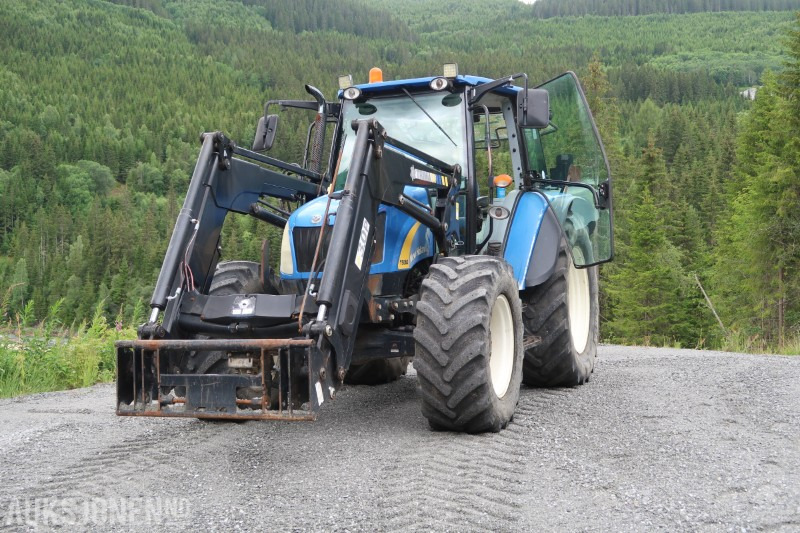 2009 New Holland T5060 Traktor / 8550 timer - Τρακτέρ: φωτογραφία 2 2009 New Holland T5060 Traktor / 8550 timer - Τρακτέρ: φωτογραφία 2