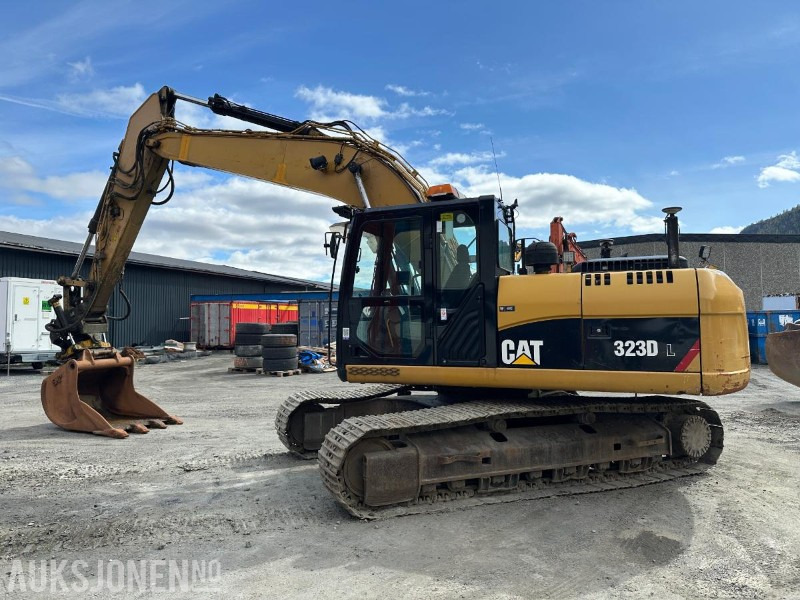 2010 CAT 323D GRAVEMASKIN - 14167 TIMER - Εκσκαφέας: φωτογραφία 3 2010 CAT 323D GRAVEMASKIN - 14167 TIMER - Εκσκαφέας: φωτογραφία 3