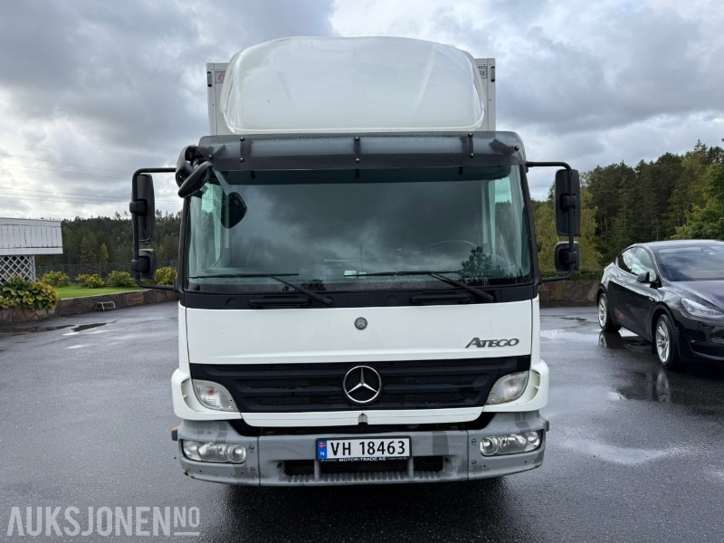 2010 Mercedes-Benz Atego 818 skapbil m/ Thermo King og Zepro bakløft - Φορτηγό κόφα: φωτογραφία 2 2010 Mercedes-Benz Atego 818 skapbil m/ Thermo King og Zepro bakløft - Φορτηγό κόφα: φωτογραφία 2