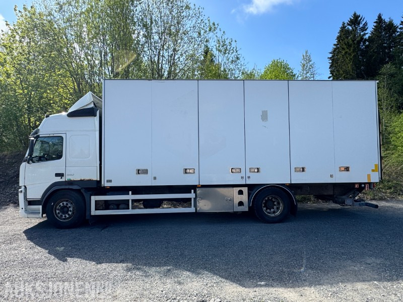 2011 Volvo FM-330 skapbil med full sideåpning og løftelem - Φορτηγό κόφα: φωτογραφία 5 2011 Volvo FM-330 skapbil med full sideåpning og løftelem - Φορτηγό κόφα: φωτογραφία 5