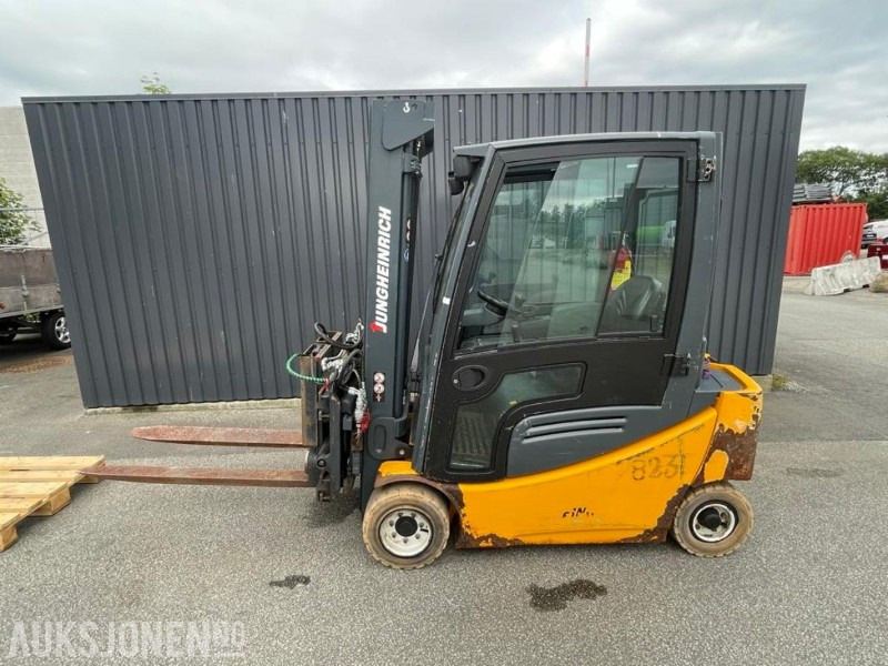 2012 Jungheinrich EFG 320 EL.Truck - Ravas vekt - 7 m. løftehøyde - 2 tonn løftekapasitet - 4812 timer. - Ανυψωτικό μηχάνημα: φωτογραφία 2 2012 Jungheinrich EFG 320 EL.Truck - Ravas vekt - 7 m. løftehøyde - 2 tonn løftekapasitet - 4812 timer. - Ανυψωτικό μηχάνημα: φωτογραφία 2