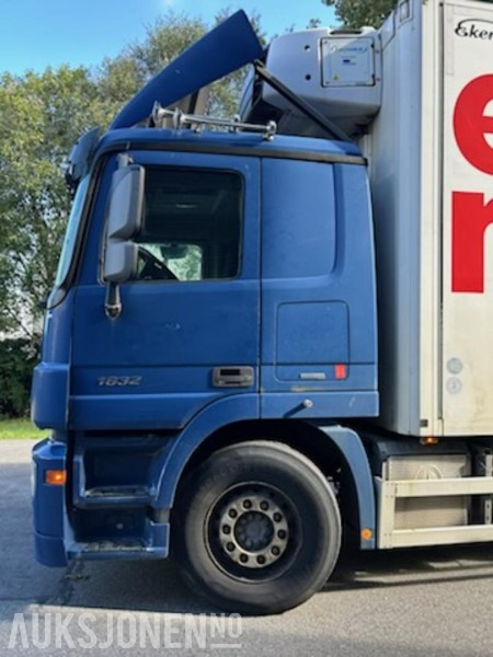 2012 Mercedes-Benz ACTROS skapbil/thermo med frys - Bilen har full service historikk - 573000 km. - Φορτηγό κόφα: φωτογραφία 4 2012 Mercedes-Benz ACTROS skapbil/thermo med frys - Bilen har full service historikk - 573000 km. - Φορτηγό κόφα: φωτογραφία 4