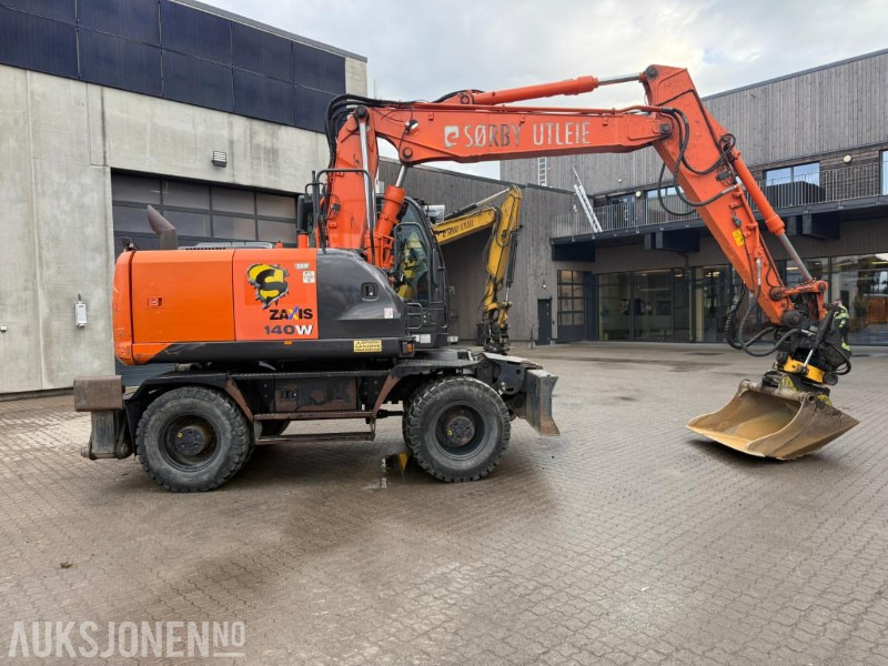 2014 Hitachi Zaxis 140W HJULGRAVER ENGCON TILTROTATOR SERVICEHISTORIKK SENTRALSMØRING. - Εκσκαφέας: φωτογραφία 2 2014 Hitachi Zaxis 140W HJULGRAVER ENGCON TILTROTATOR SERVICEHISTORIKK SENTRALSMØRING. - Εκσκαφέας: φωτογραφία 2