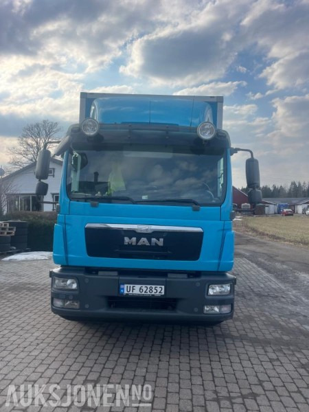 2014 MAN TGM lastebil/skapbil - Full sideåpning - Plass til 18 paller 2014 MAN TGM lastebil, blå, med 385 000 km - Φορτηγό κόφα: φωτογραφία 1 2014 MAN TGM lastebil/skapbil - Full sideåpning - Plass til 18 paller 2014 MAN TGM lastebil, blå, med 385 000 km - Φορτηγό κόφα: φωτογραφία 1