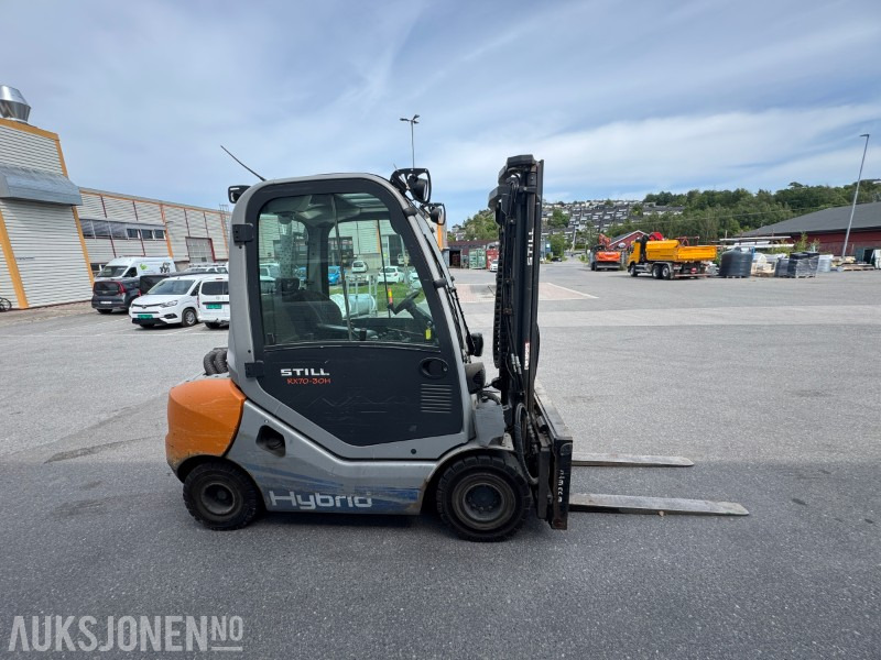 2014 Still RX 70-30 Hybrid Gaffeltruck – 3 tonn løftekapasitet Repobjekt - Ανυψωτικό μηχάνημα: φωτογραφία 4 2014 Still RX 70-30 Hybrid Gaffeltruck – 3 tonn løftekapasitet Repobjekt - Ανυψωτικό μηχάνημα: φωτογραφία 4