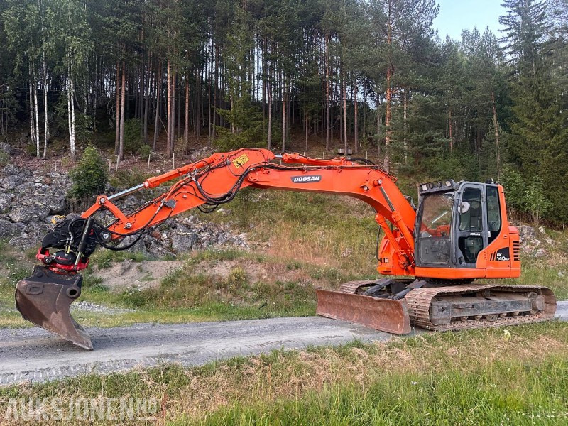 2015 Doosan DX140LCR-3 - Εκσκαφέας: φωτογραφία 1 2015 Doosan DX140LCR-3 - Εκσκαφέας: φωτογραφία 1
