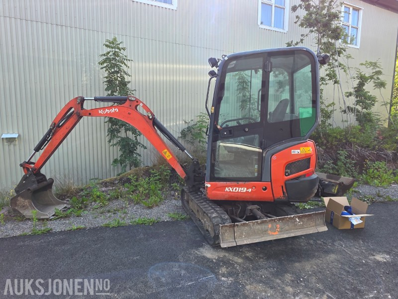 2015 Kubota KX019-4 Minigraver med grave og pusseskuff - Μίνι εκσκαφέας: φωτογραφία 1 2015 Kubota KX019-4 Minigraver med grave og pusseskuff - Μίνι εκσκαφέας: φωτογραφία 1