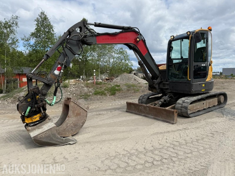 2015 Volvo ECR58D BELTEGRAVER ROTORTILT 2 SKUFFER SERVICEHISTORIKK. - Εκσκαφέας: φωτογραφία 1 2015 Volvo ECR58D BELTEGRAVER ROTORTILT 2 SKUFFER SERVICEHISTORIKK. - Εκσκαφέας: φωτογραφία 1