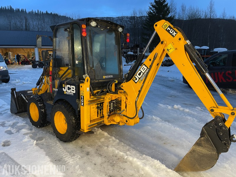2016 JCB 1CX - Kompakt spakestyrt traktorgraver, med frontlaster og graveaggregat - Φορτωτής εκσκαφέας: φωτογραφία 4 2016 JCB 1CX - Kompakt spakestyrt traktorgraver, med frontlaster og graveaggregat - Φορτωτής εκσκαφέας: φωτογραφία 4