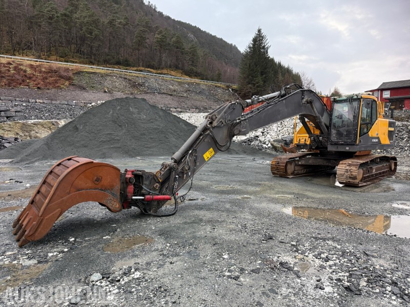 2016 Volvo EC220EL gravemaskin - sentralsmøring - Gjerstad hurtigfeste - Rototilt tiltrotator - Leica GPS - Εκσκαφέας: φωτογραφία 5 2016 Volvo EC220EL gravemaskin - sentralsmøring - Gjerstad hurtigfeste - Rototilt tiltrotator - Leica GPS - Εκσκαφέας: φωτογραφία 5