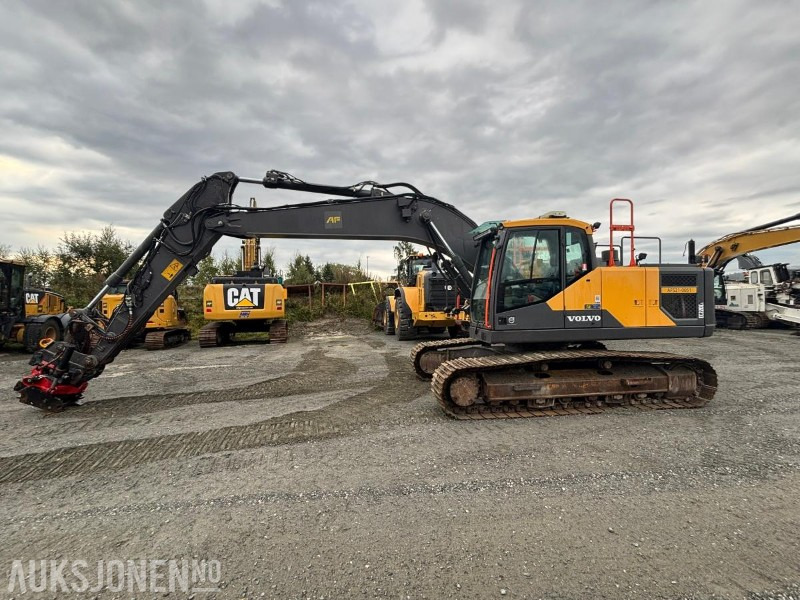 2016 Volvo EC220EL gravemaskin - Εκσκαφέας: φωτογραφία 1 2016 Volvo EC220EL gravemaskin - Εκσκαφέας: φωτογραφία 1