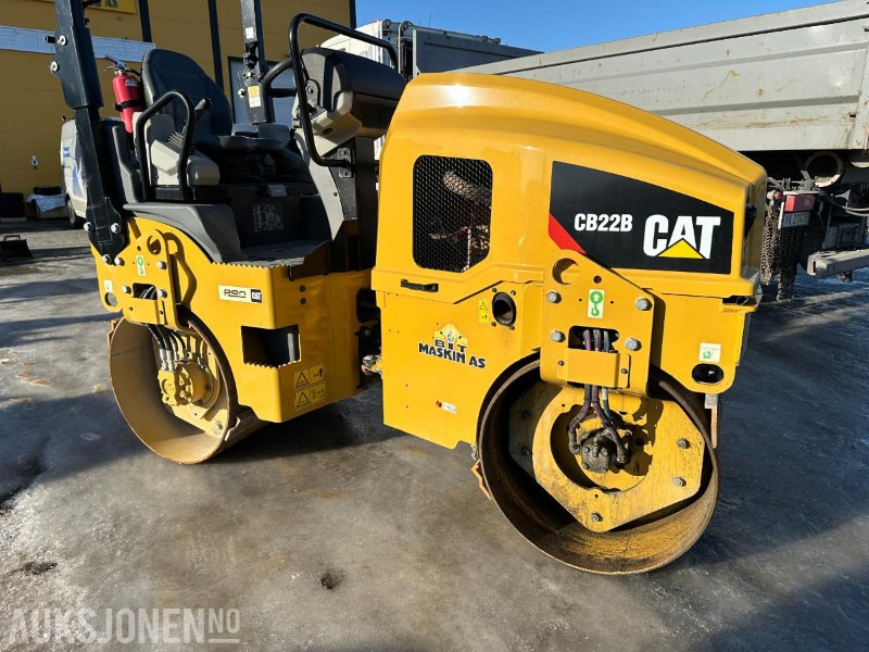 2017 CAT CB22B VIBRO VALS - 1896 Timer - Οδοστρωτήρας: φωτογραφία 2 2017 CAT CB22B VIBRO VALS - 1896 Timer - Οδοστρωτήρας: φωτογραφία 2