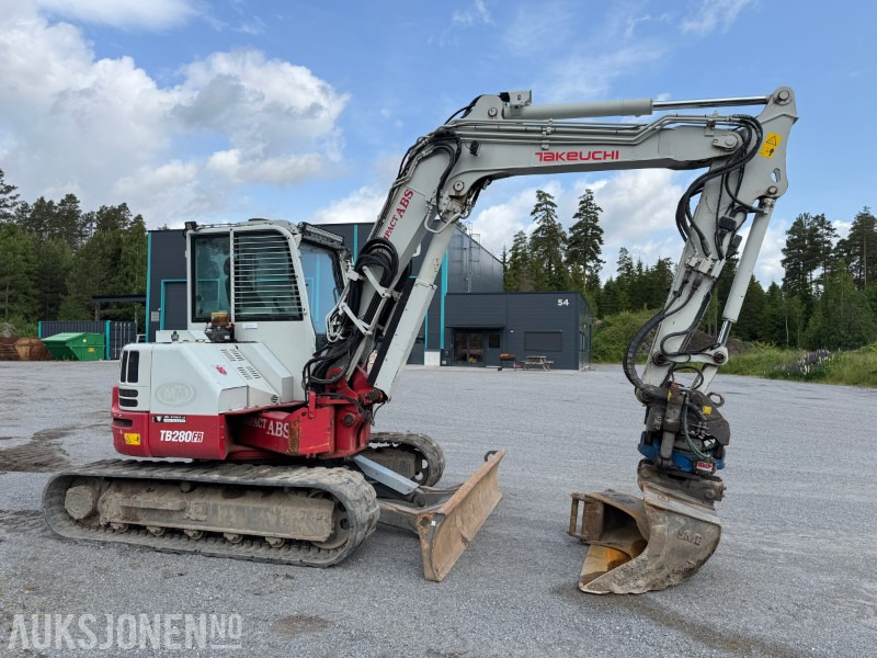 2018 Takeuchi TB280FR – 8,5-tonns gravemaskin med Side-to-Side Boom, tilt, sentralsmøring og 2 skuffer - Εκσκαφέας: φωτογραφία 5 2018 Takeuchi TB280FR – 8,5-tonns gravemaskin med Side-to-Side Boom, tilt, sentralsmøring og 2 skuffer - Εκσκαφέας: φωτογραφία 5
