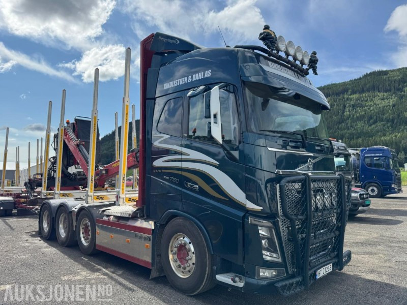 2018 Volvo FH16 8X4 komplett tømmerbil med kran og henger. - Φορτηγό ξυλείας, Φορτηγό με γερανό: φωτογραφία 4 2018 Volvo FH16 8X4 komplett tømmerbil med kran og henger. - Φορτηγό ξυλείας, Φορτηγό με γερανό: φωτογραφία 4