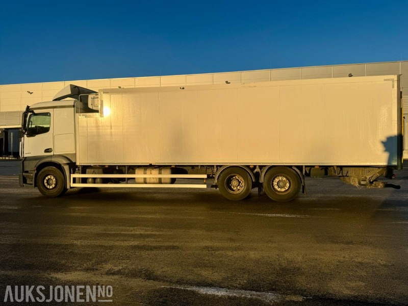 2019 Mercedes-Benz Actros 2545 L 6x2 Kjølebil - Eu-godkjent til 06/26 - Km: 193419 - Φορτηγό κόφα: φωτογραφία 5 2019 Mercedes-Benz Actros 2545 L 6x2 Kjølebil - Eu-godkjent til 06/26 - Km: 193419 - Φορτηγό κόφα: φωτογραφία 5