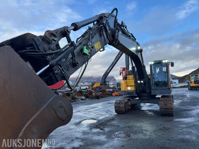 2020 Volvo ECR 235EL Gravemaskin - S70 feste - Pusskuffe - Sentralsmøring - bunkringspumpe - Tiltrotator - Pusskuffe - Sertifisert - Εκσκαφέας: φωτογραφία 4 2020 Volvo ECR 235EL Gravemaskin - S70 feste - Pusskuffe - Sentralsmøring - bunkringspumpe - Tiltrotator - Pusskuffe - Sertifisert - Εκσκαφέας: φωτογραφία 4