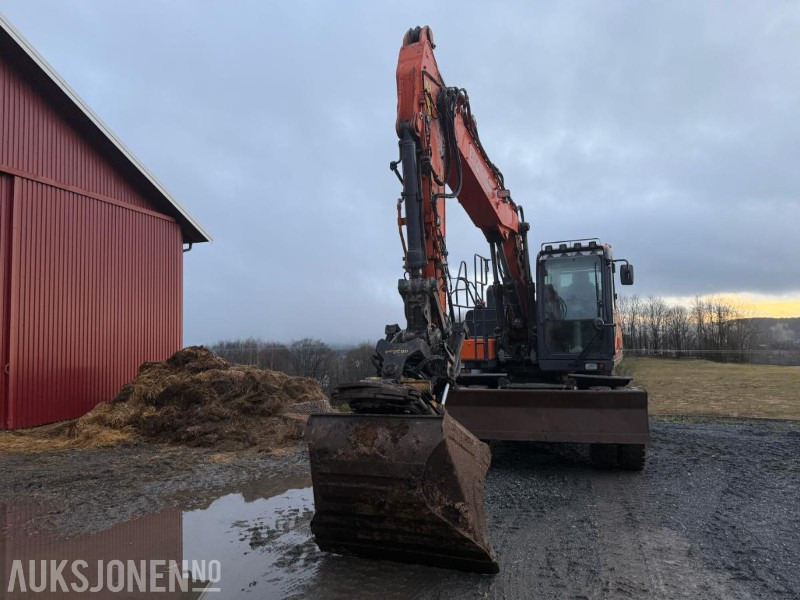 2022 Doosan/Develon DX160W hjulgraver m/Engcon tiltrotator S70 - Εκσκαφέας: φωτογραφία 2 2022 Doosan/Develon DX160W hjulgraver m/Engcon tiltrotator S70 - Εκσκαφέας: φωτογραφία 2