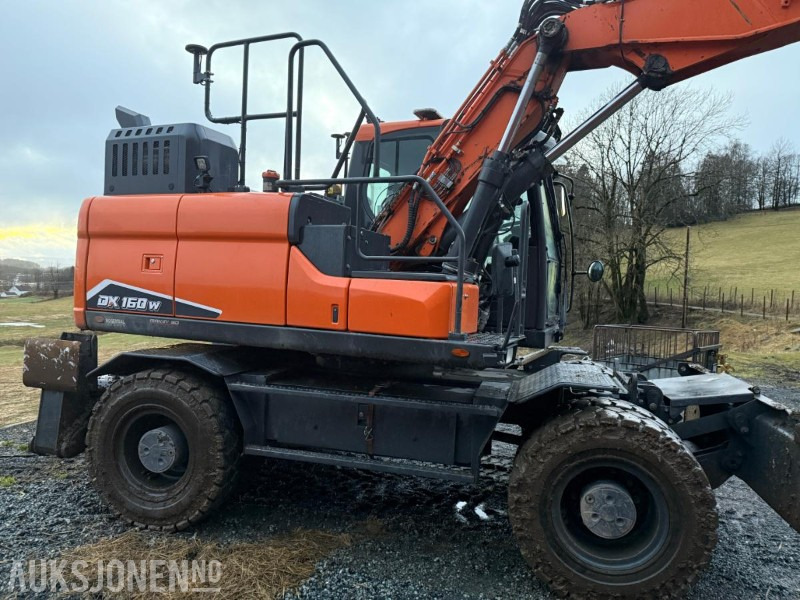 2022 Doosan/Develon DX160W hjulgraver m/Engcon tiltrotator S70 - Εκσκαφέας: φωτογραφία 5 2022 Doosan/Develon DX160W hjulgraver m/Engcon tiltrotator S70 - Εκσκαφέας: φωτογραφία 5