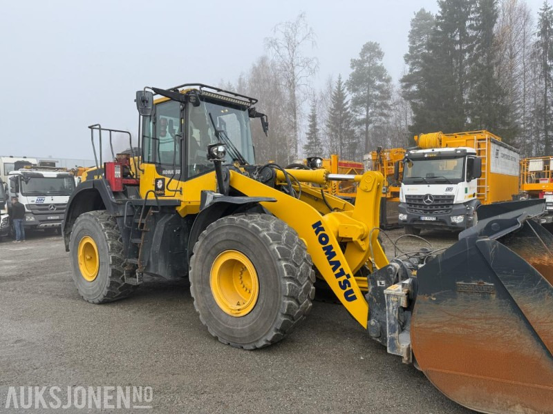 2022 Komatsu WA380-8E0 hjullaster – 2 150,9 timer, Hydr. pallegaffel og skuffe - Ελαστιχοφόρος φορτωτής: φωτογραφία 4 2022 Komatsu WA380-8E0 hjullaster – 2 150,9 timer, Hydr. pallegaffel og skuffe - Ελαστιχοφόρος φορτωτής: φωτογραφία 4