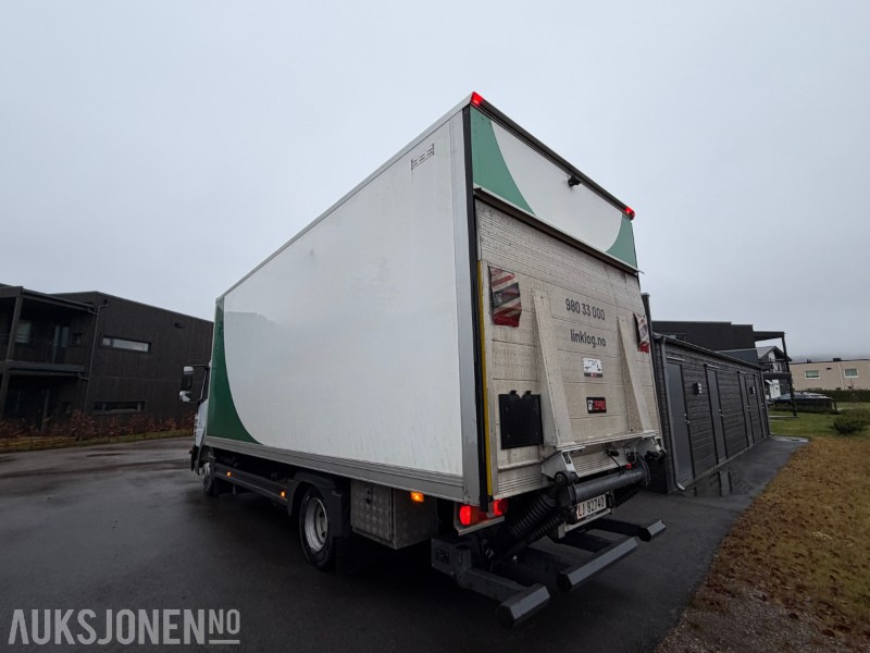 2023 Mercedes-Benz Atego 818 kjøpt ny i Norge - Baklem - 266855 km - Φορτηγό κόφα: φωτογραφία 4 2023 Mercedes-Benz Atego 818 kjøpt ny i Norge - Baklem - 266855 km - Φορτηγό κόφα: φωτογραφία 4