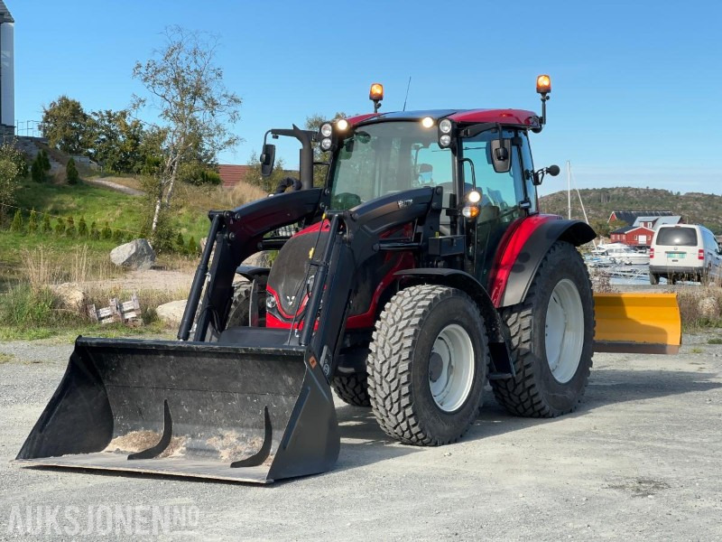 2023 Valtra A95 - Mye utstyr, lite brukt - Τρακτέρ: φωτογραφία 1 2023 Valtra A95 - Mye utstyr, lite brukt - Τρακτέρ: φωτογραφία 1