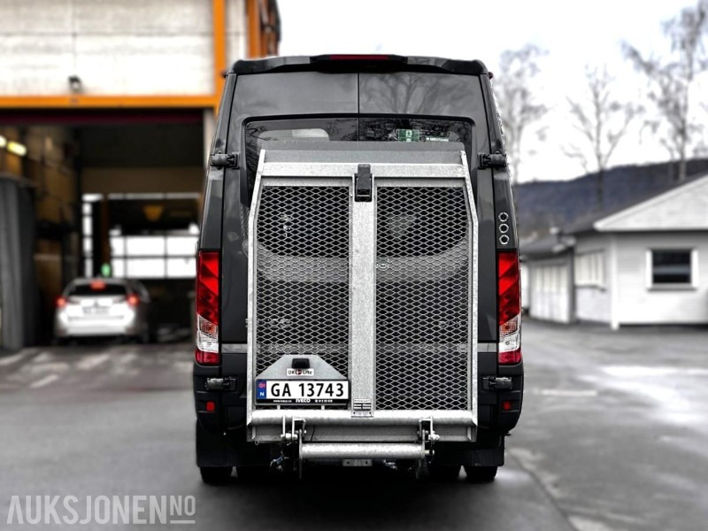 2024 Iveco Daily – 17-seters minibuss - godt utstyrt og lav kilometerstand - Λεωφορείο: φωτογραφία 4 2024 Iveco Daily – 17-seters minibuss - godt utstyrt og lav kilometerstand - Λεωφορείο: φωτογραφία 4