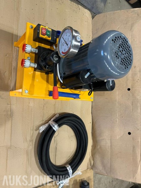 70 TONN HYDRAULISK PRESSE TIL BELTEBOLTER OG FORINGER 220V - Βιομηχανικός εξοπλισμός: φωτογραφία 3 70 TONN HYDRAULISK PRESSE TIL BELTEBOLTER OG FORINGER 220V - Βιομηχανικός εξοπλισμός: φωτογραφία 3