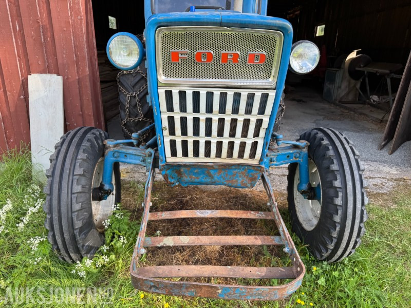 DØDSBO FRA SMÅBRUK MED 1970 FORD 3000, MASSE UTSTYR OG VERKSTEDSUTSTYR - Τρακτέρ: φωτογραφία 4 DØDSBO FRA SMÅBRUK MED 1970 FORD 3000, MASSE UTSTYR OG VERKSTEDSUTSTYR - Τρακτέρ: φωτογραφία 4