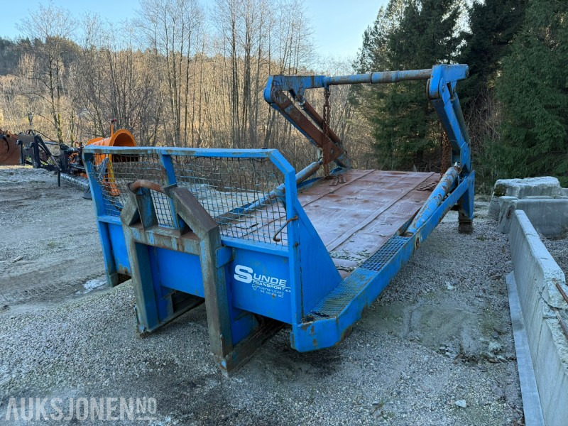 Krokflak m/ liftpåbygg 5.70 m Lengde - Φορτηγό: φωτογραφία 1 Krokflak m/ liftpåbygg 5.70 m Lengde - Φορτηγό: φωτογραφία 1