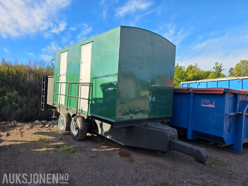 Mannskapsvogn med integrert 3000L Dieseltank og plattform - Ρυμούλκα κόφα: φωτογραφία 1 Mannskapsvogn med integrert 3000L Dieseltank og plattform - Ρυμούλκα κόφα: φωτογραφία 1