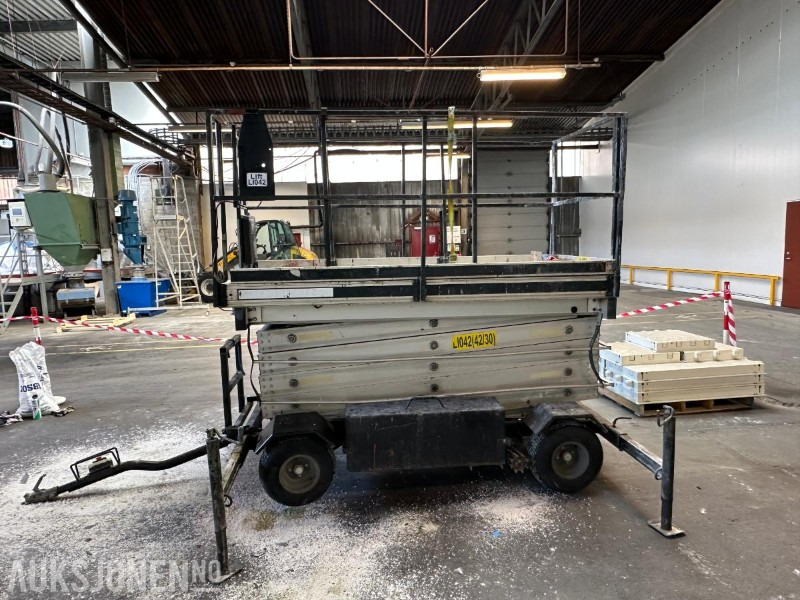 Maxmade - Maxlift outdoor - Sakselift - Πλατφόρμα εναέρια: φωτογραφία 2 Maxmade - Maxlift outdoor - Sakselift - Πλατφόρμα εναέρια: φωτογραφία 2