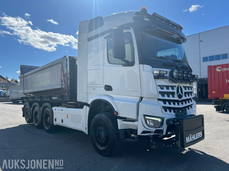 Mercedes-Benz Arocs 3253 Tridem krokbil brøyte rigget - Φορτηγό φόρτωσης γάντζου: φωτογραφία 1 Mercedes-Benz Arocs 3253 Tridem krokbil brøyte rigget - Φορτηγό φόρτωσης γάντζου: φωτογραφία 1