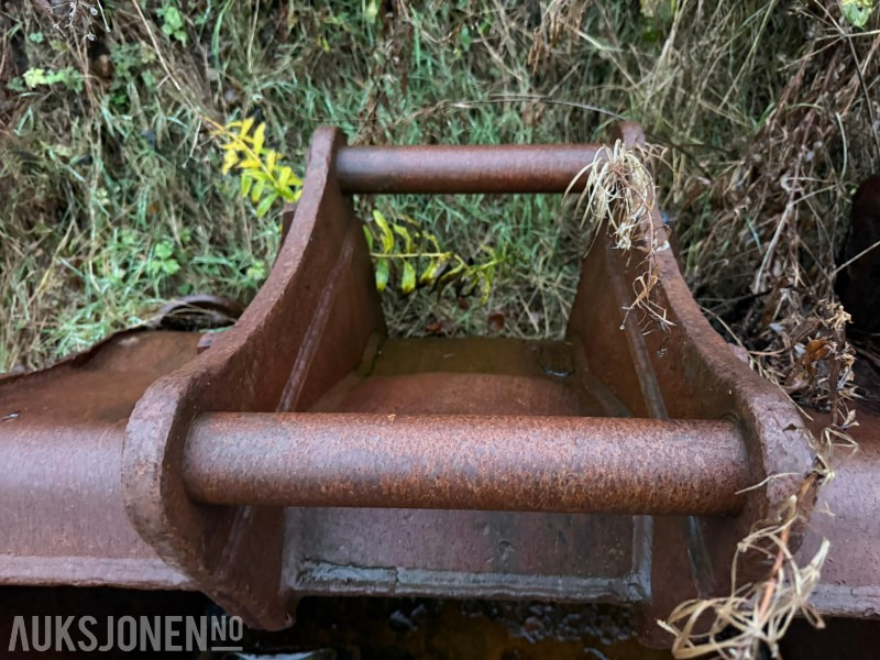 Renskeskuffe med S60 feste - Παρελκόμενα για Κατασκευή μηχανήματα: φωτογραφία 2 Renskeskuffe med S60 feste - Παρελκόμενα για Κατασκευή μηχανήματα: φωτογραφία 2