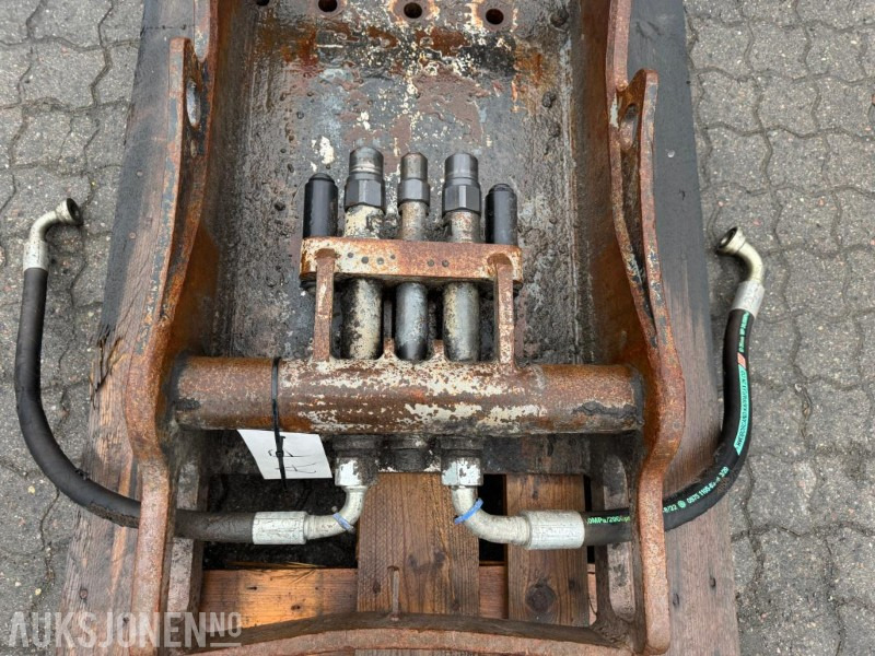 S70 feste med OilQuick - Παρελκόμενα για Κατασκευή μηχανήματα: φωτογραφία 5 S70 feste med OilQuick - Παρελκόμενα για Κατασκευή μηχανήματα: φωτογραφία 5