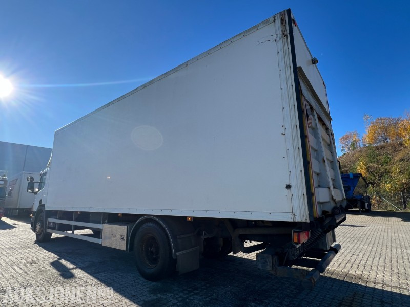 Scania P-280 - Φορτηγό κόφα: φωτογραφία 3 Scania P-280 - Φορτηγό κόφα: φωτογραφία 3
